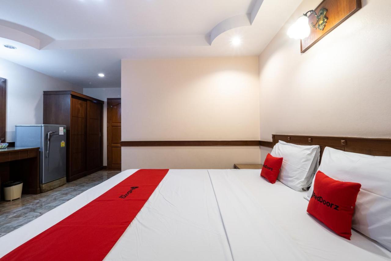 מלון Reddoorz Navin Mansion 3 פאטאיה מראה חיצוני תמונה