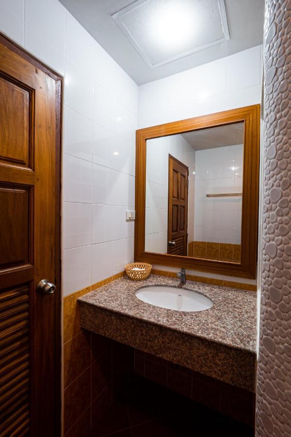 מלון Reddoorz Navin Mansion 3 פאטאיה מראה חיצוני תמונה