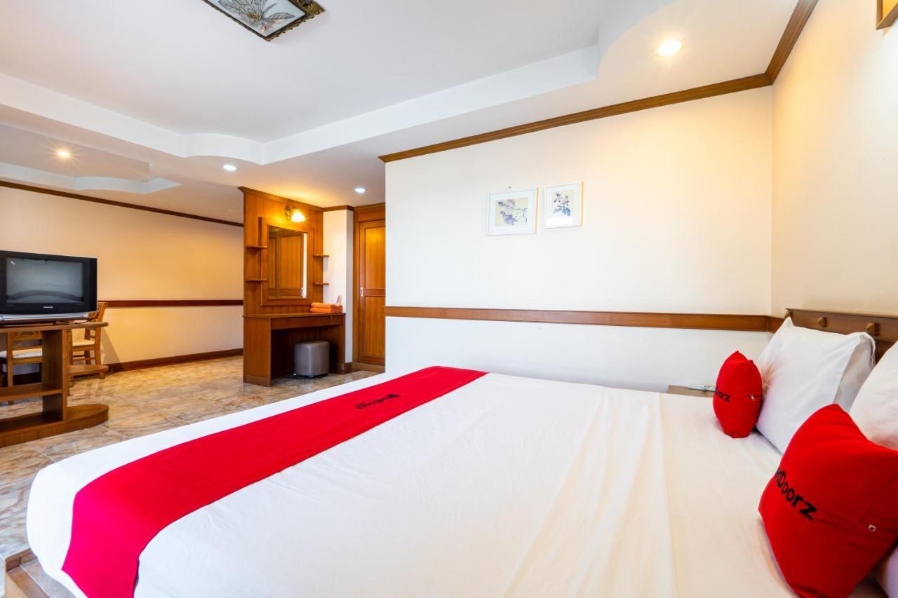 מלון Reddoorz Navin Mansion 3 פאטאיה מראה חיצוני תמונה